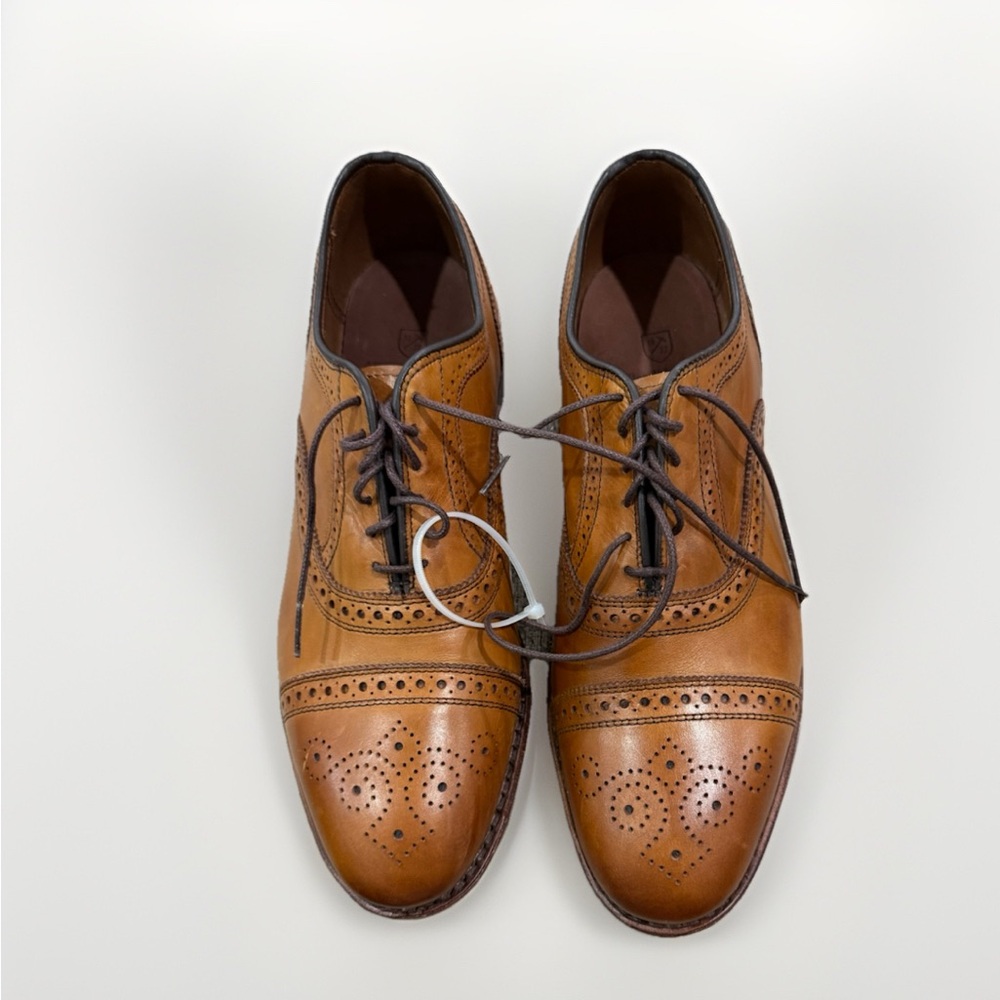 Allen Edmonds
Men's Strand Leather Oxfords
